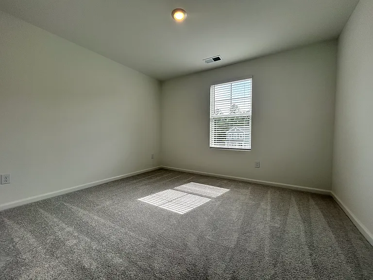 151 Hanover Dr — Photo 32