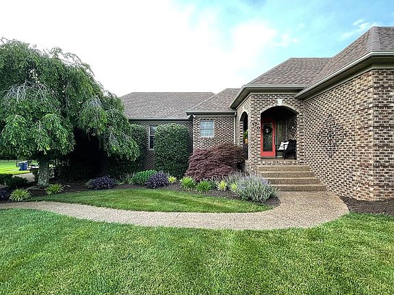 4th image of 170 Whirlaway Ct
