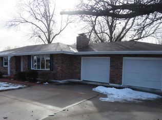 1408 Primrose Ln, Macon, MO 63552