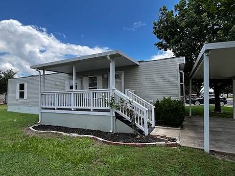 1st image of 5739 Arcadia Cir