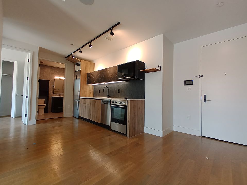 1st image of 2708 Snyder Ave #409