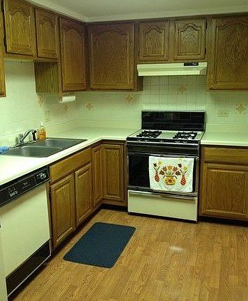 2nd image of 1365 Ashland Ave APT 208