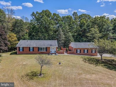 350 Skytop Ln, Berkeley Springs, WV, 25411