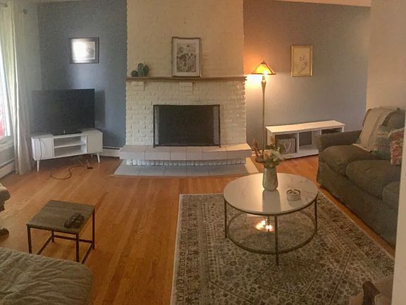 3rd image of 55 Briarwood Cres