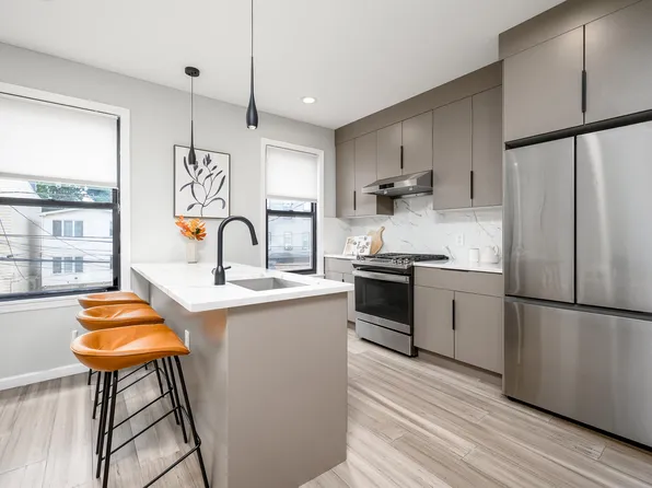 70 Bowers Street image 3 of 23