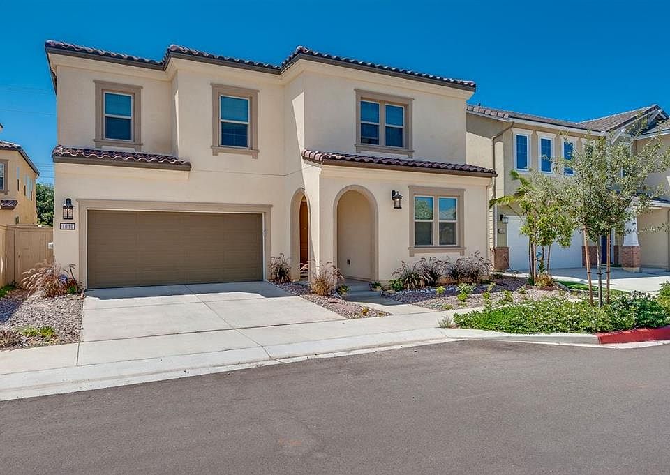 1st image of 1010 Rolling Dunes Way