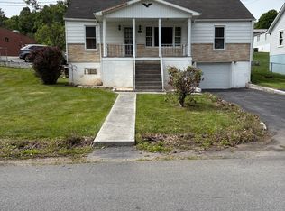 227 Bluewell School Rd, Bluefield, WV 24701