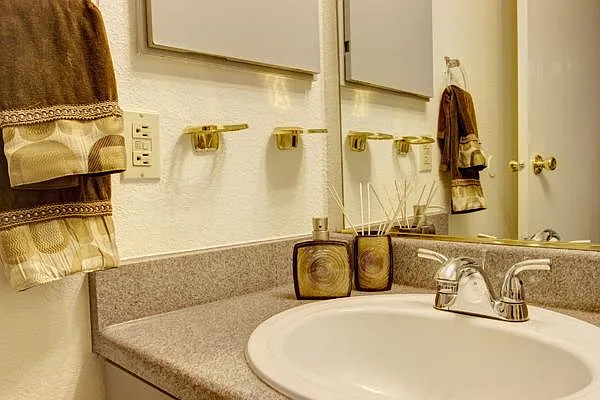 4700 Wimbleton Way — Photo 9