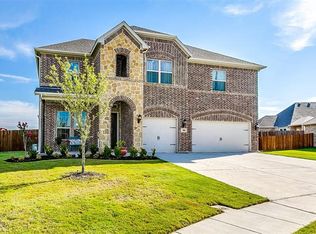 208 Laurel Oak Ct, Crowley, TX 76036