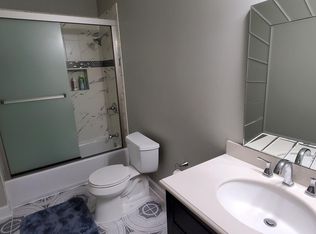 12241A Blue Topaz Ln, Fairfax, VA 22030