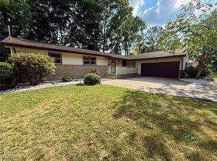 767 Forestridge Dr, Youngstown, OH