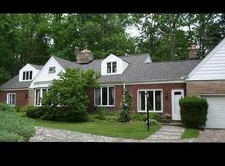 3829 Edendale Rd, Moreland Hills, OH 44022