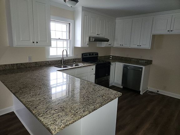 5th image of 1324 W Mount Dr