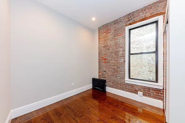 Rented by Douglas Elliman | media 33