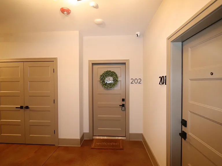 Apt. 202 entry