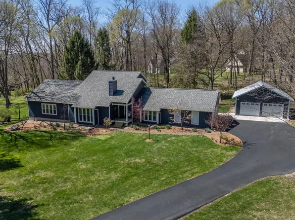 39 Victoria Dr, Granville, OH 43023