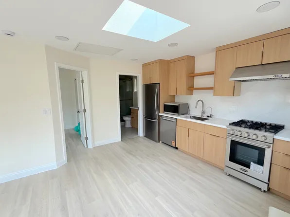 3306 Whiffletree Ln, Torrance, CA 90505