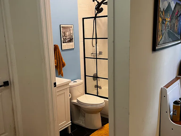 1407 Walnut St — Photo 17