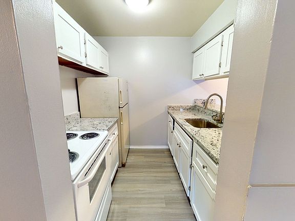 5th image of 2971 Deckebach Ave APT 35