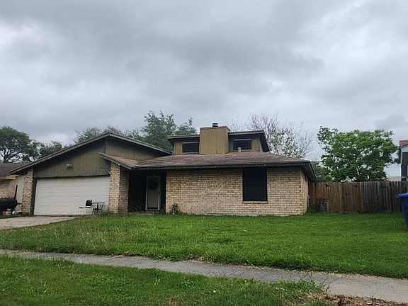 3rd image of 3110 Sylvan Crest Dr