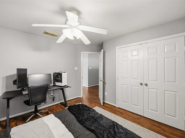 3711 Hill Family Ln — Photo 21