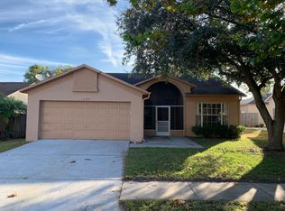 1220 Grassy Meadow Pl, Brandon, FL 33511