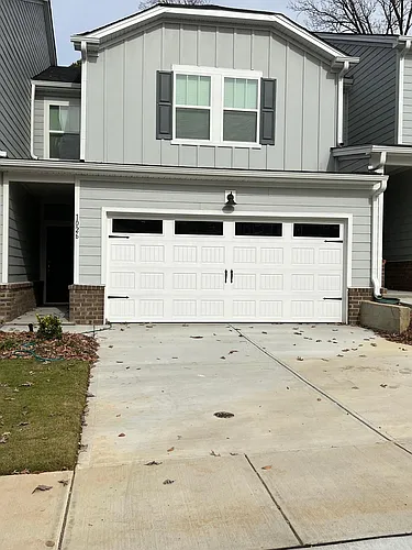 1026 Maltby St Photo 1