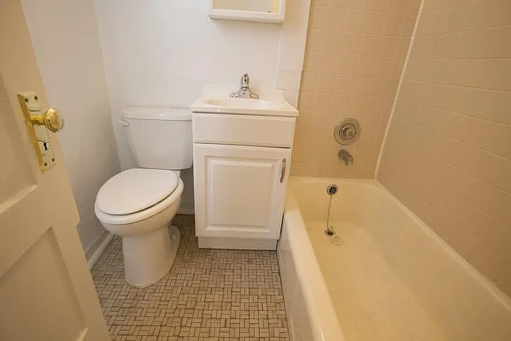 5474-5480 S. Hyde Park Boulevard — Photo 25