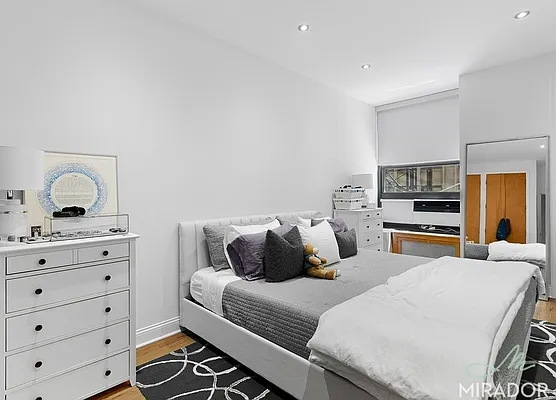 Rented by Mirador Real Estate | media 18