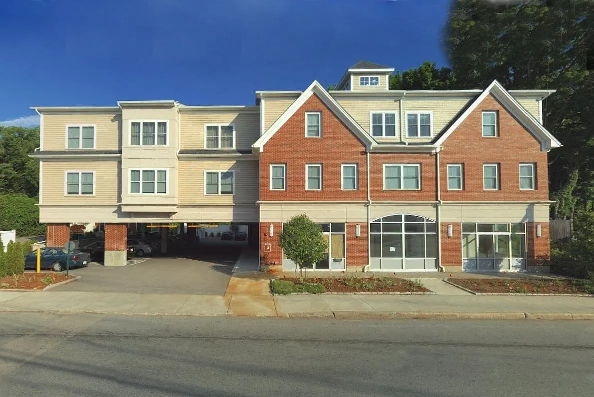 1 bed, 939 sqft, $2,700 — Photo 2