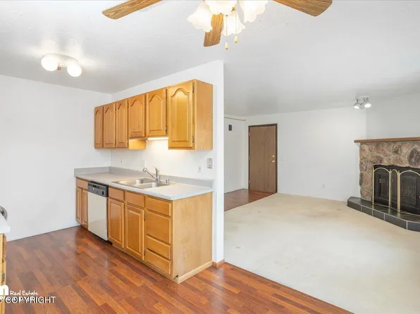 315 Krane Dr Unit 19, Anchorage, AK 99504
