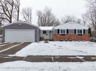 1934 Autumn Ln, Lansing, MI 48912
