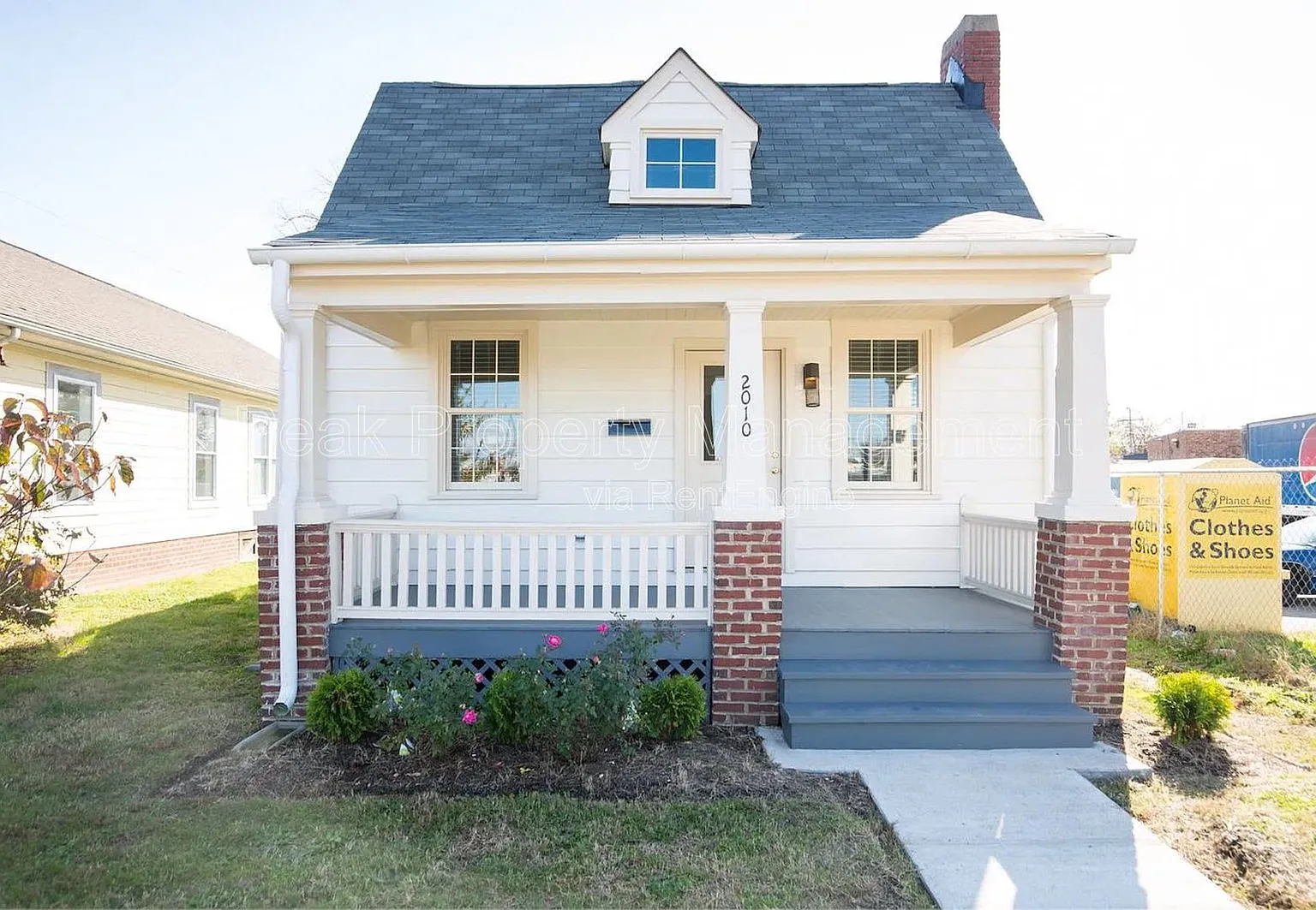 2 bed, 1.0 bath, 883 sqft, $1,650 — Photo 2