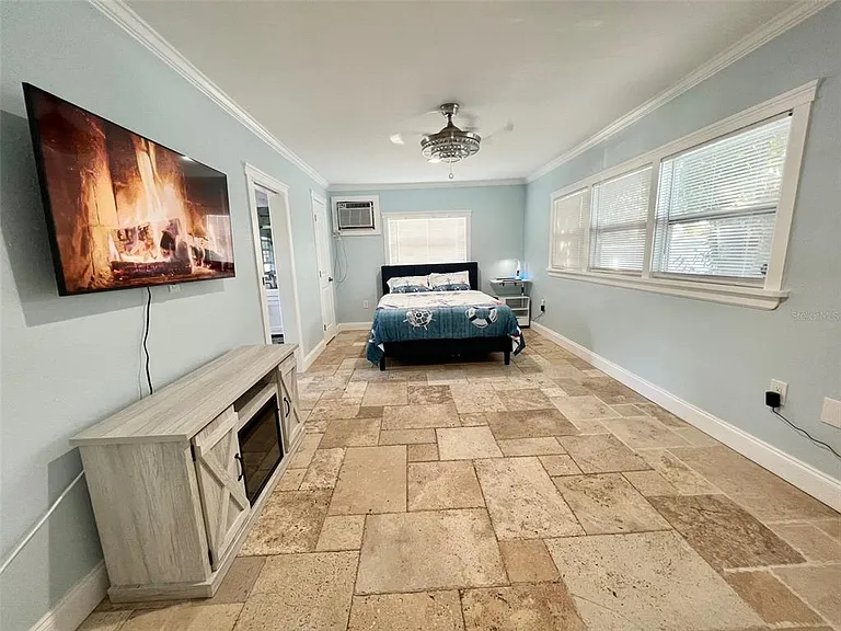 2963 Bahia Vista St — Photo 5