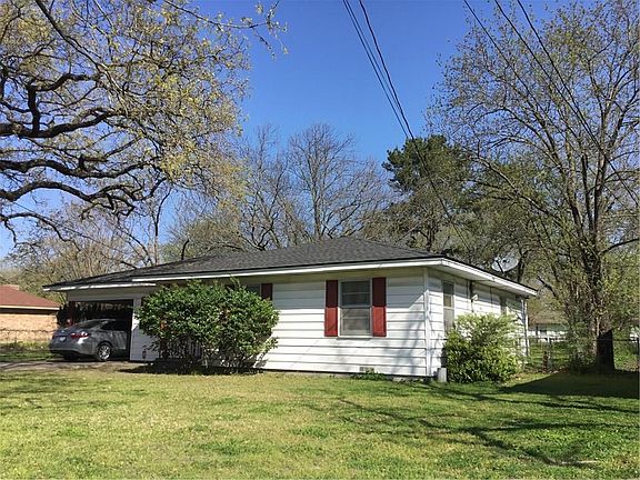 3rd image of 220 E Drane Ave