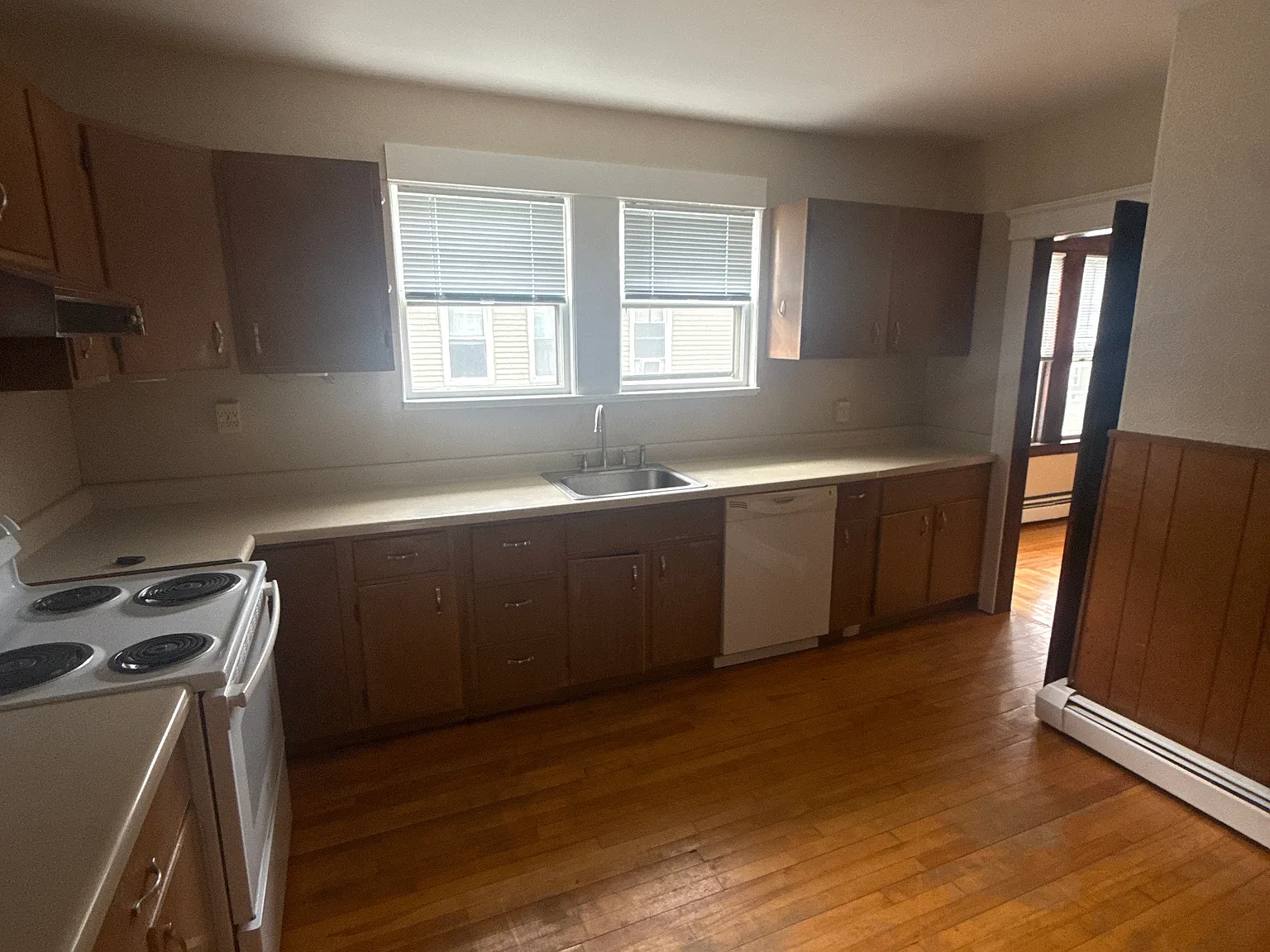 2 bed, 1450 sqft, $1,995 — Photo 2