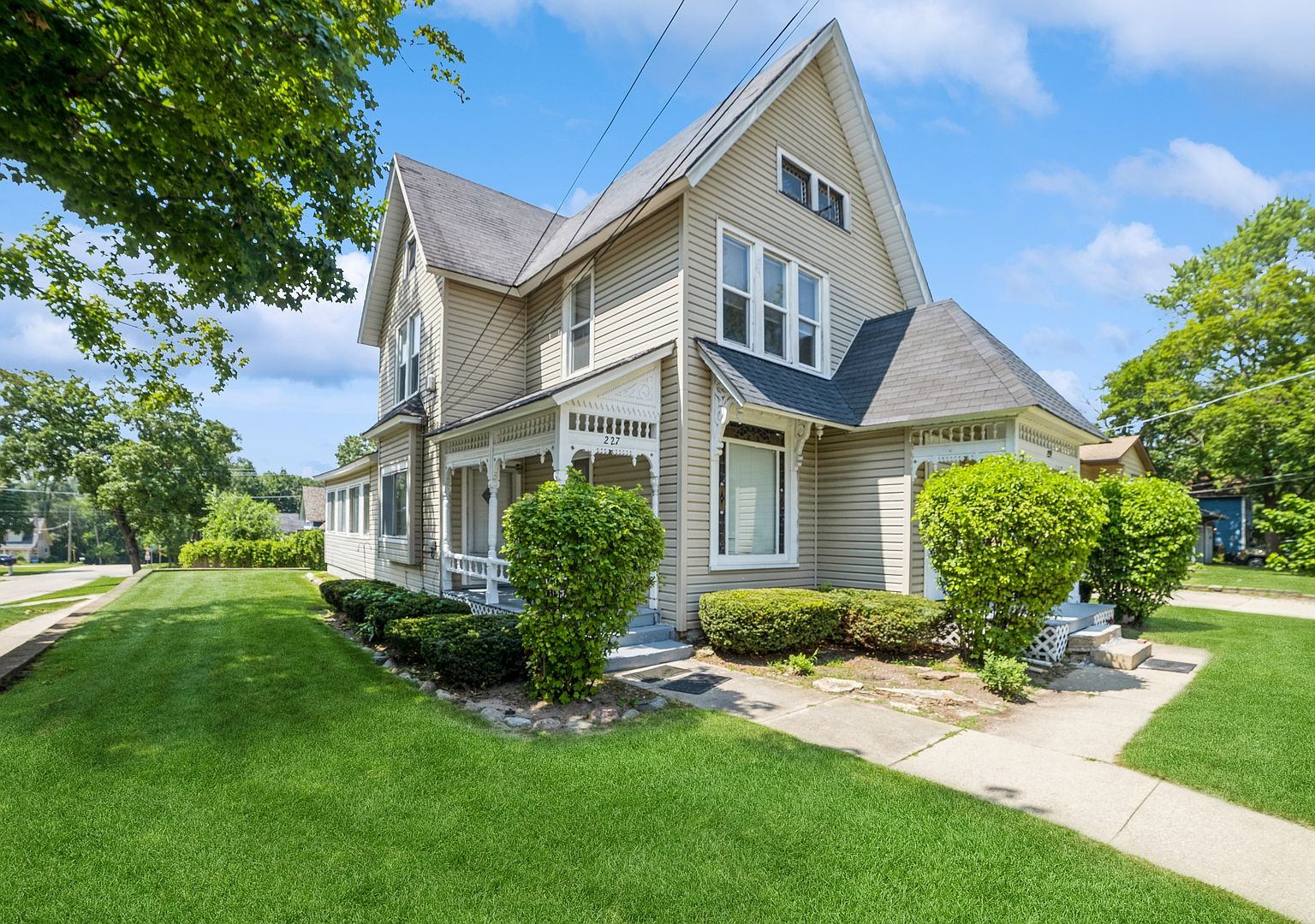 227 N Washington St, Carpentersville, IL 60110 MLS 11842967 Zillow