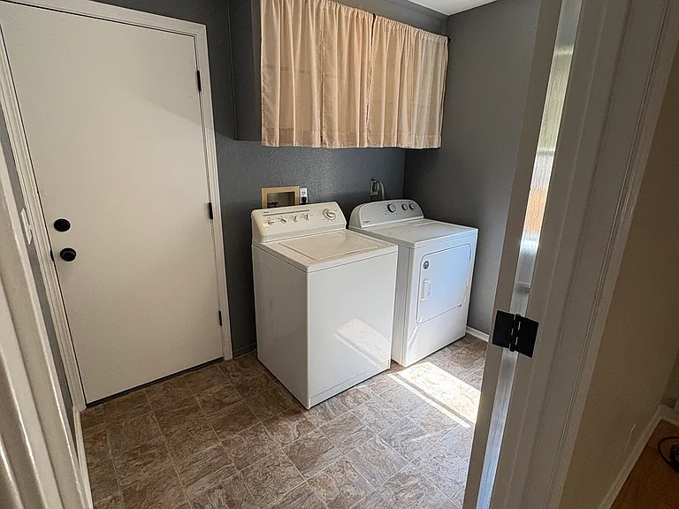 252 Wikiup Meadows Dr — Photo 8