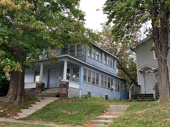 3rd image of 454 W Park St