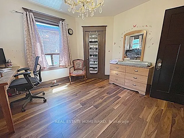 29 Appleton Ave — Photo 35