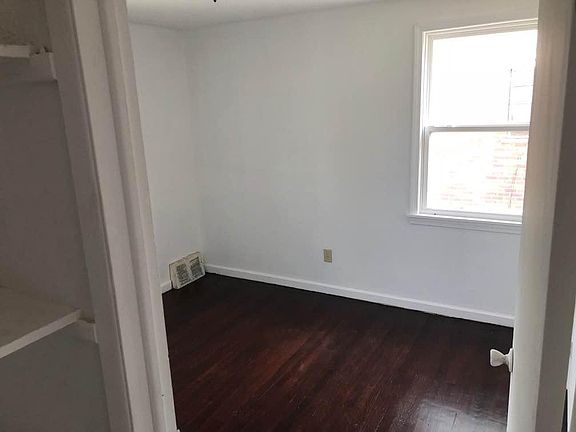 2nd image of 9158 Mettetal St