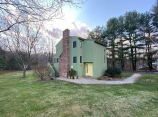 9 Duane Ln, Burlington, CT 06013