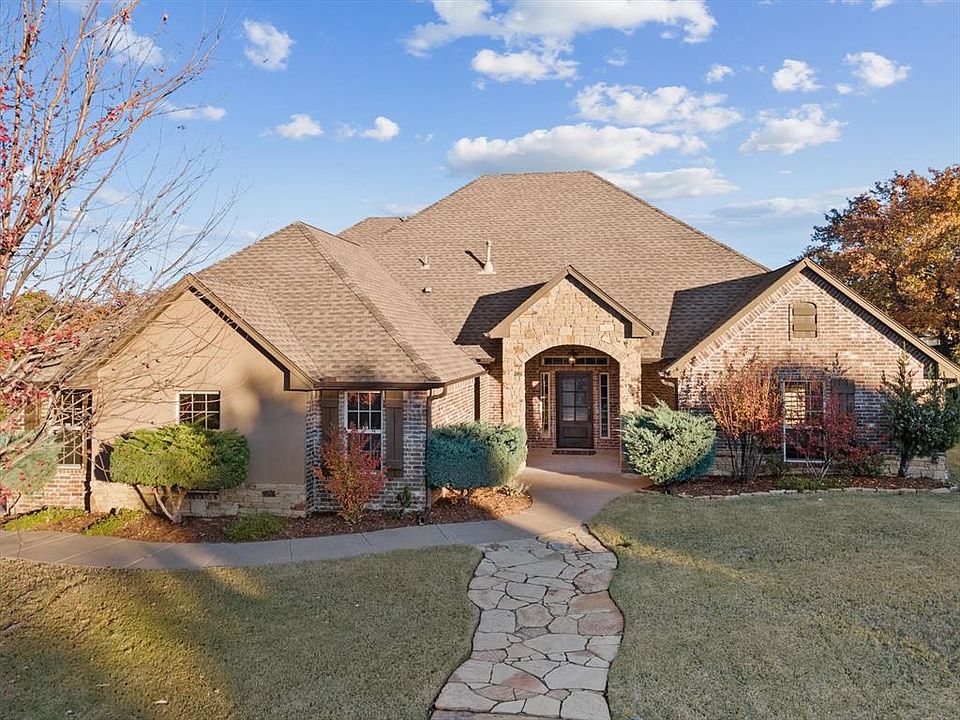 1st image of 10316 Ashewood Dr