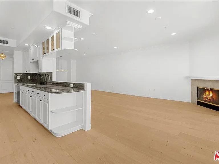 1450 S Beverly Dr #404 — Photo 6