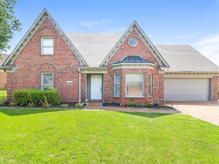 4365 Barrymor Dr — Photo 1