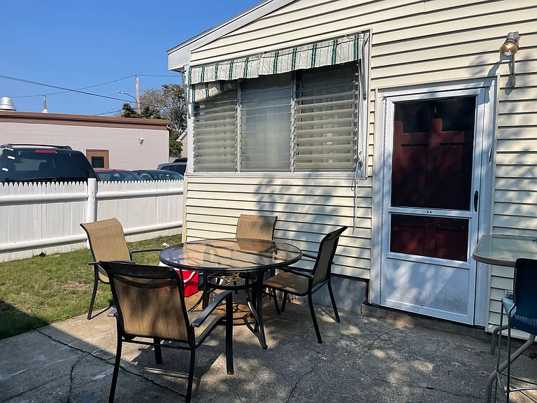 15 Green St — Photo 30