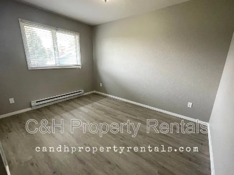 1327 Panners Pl #1 — Photo 8