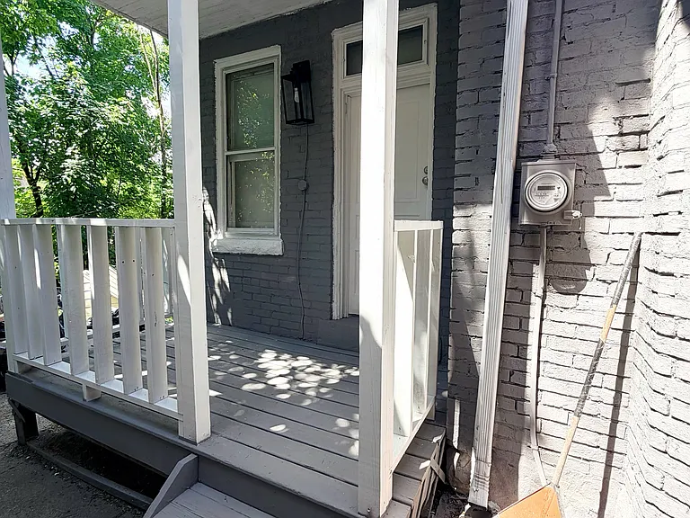 430 Orchard Pl — Photo 2