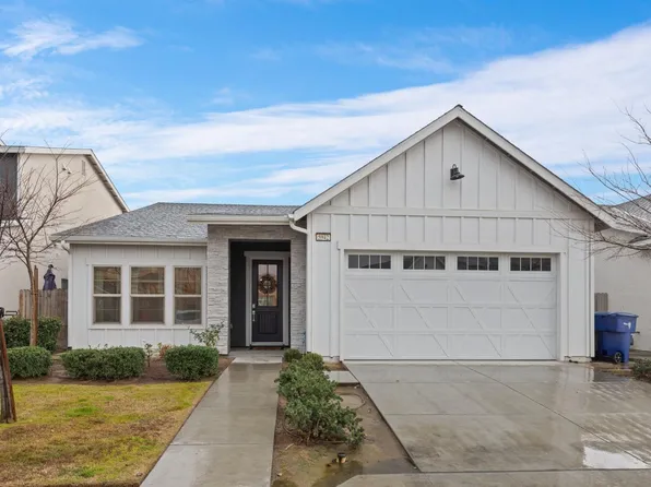 5942 E Pitt Ave, Fresno, CA 93727