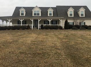 512 Pine Ridge Rd, Mount Airy, NC 27030